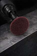Load image into Gallery viewer, #7486TB Denco Recon Disc 3" Roloc Medium Maroon 25 Pack
